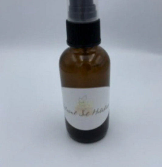 Fresh poussey deodorizing spray